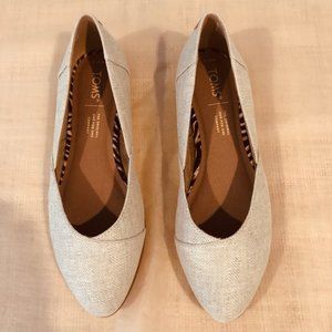 Toms Jutti Neat Flat in Natural